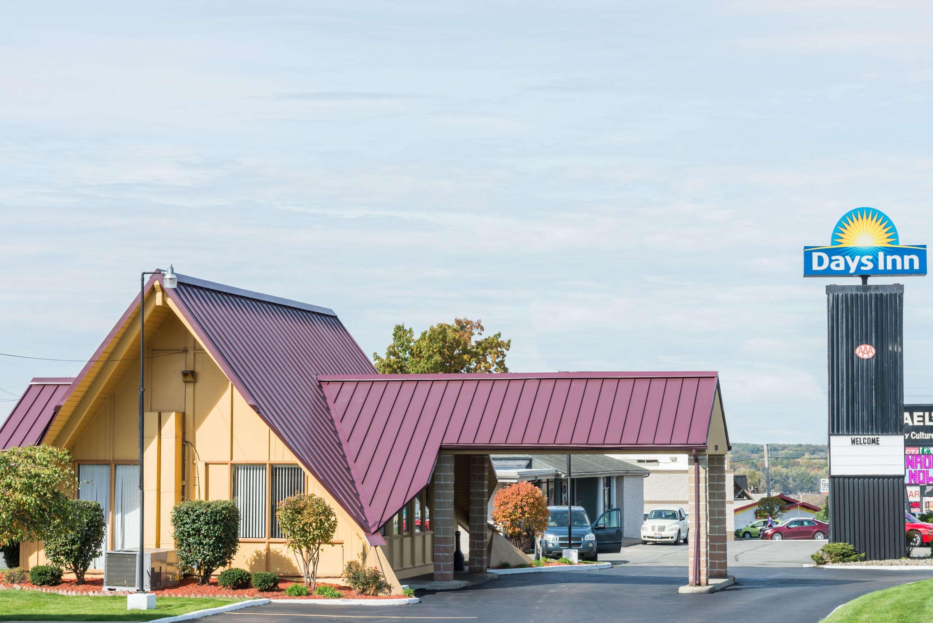 Days Inn By Wyndham Niles Luaran gambar