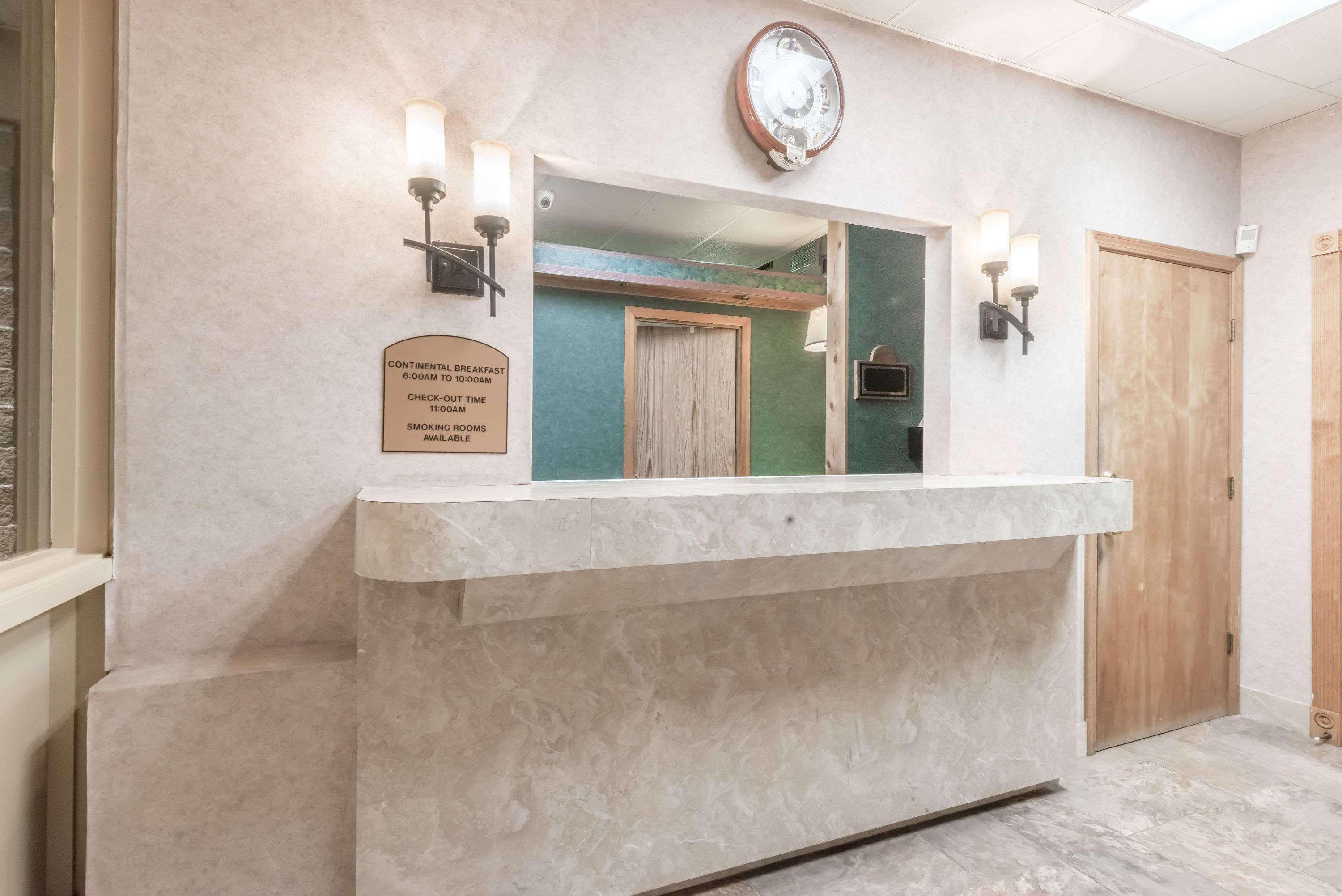 Days Inn By Wyndham Niles Luaran gambar