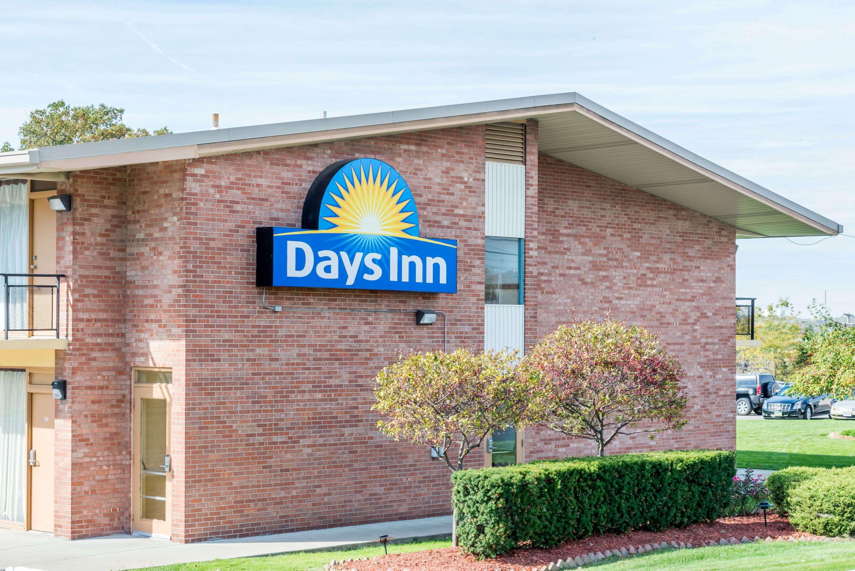 Days Inn By Wyndham Niles Luaran gambar