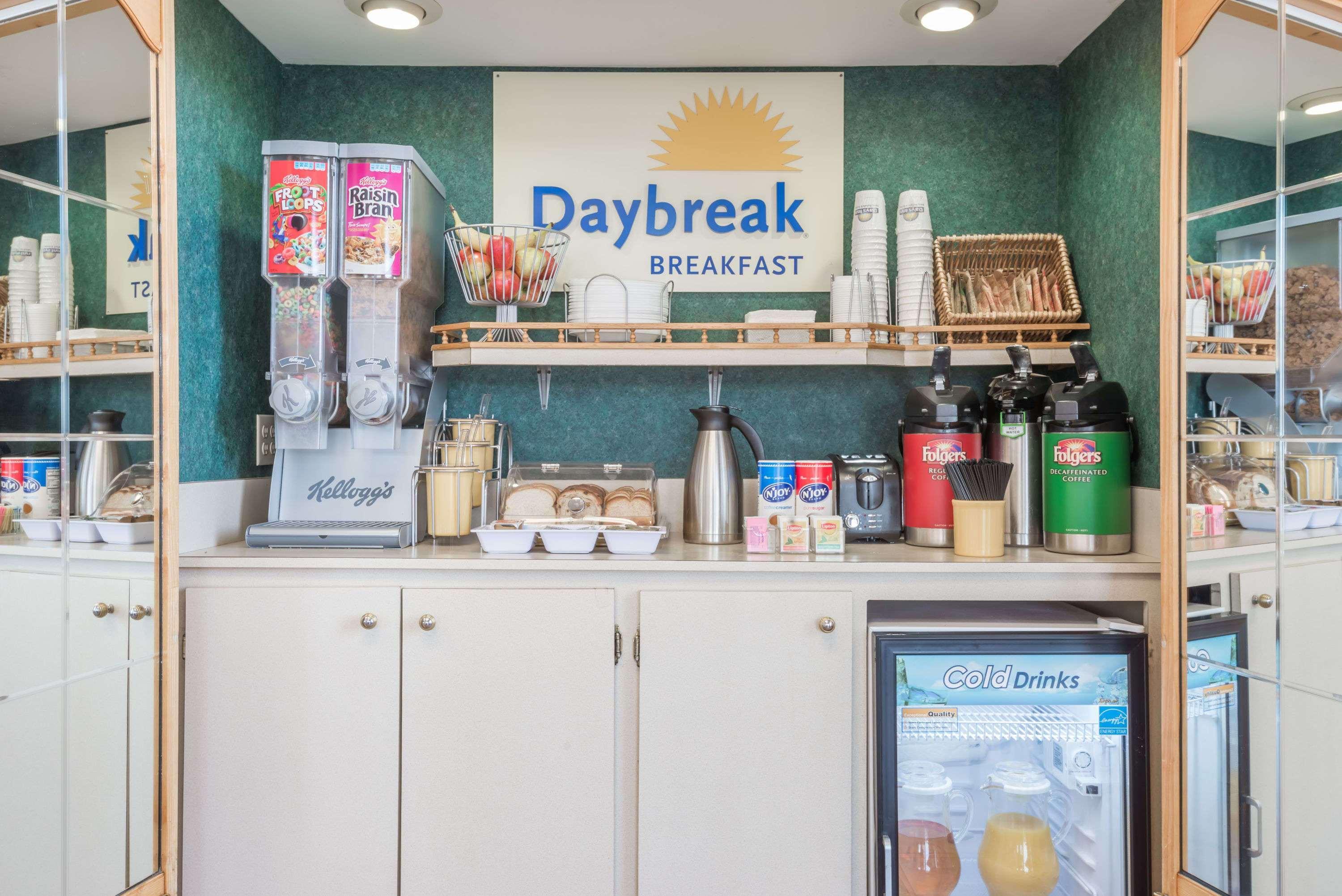 Days Inn By Wyndham Niles Luaran gambar